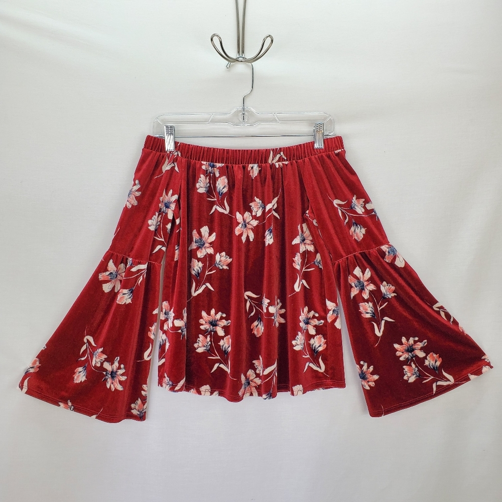 Urban Romantics velour blouse